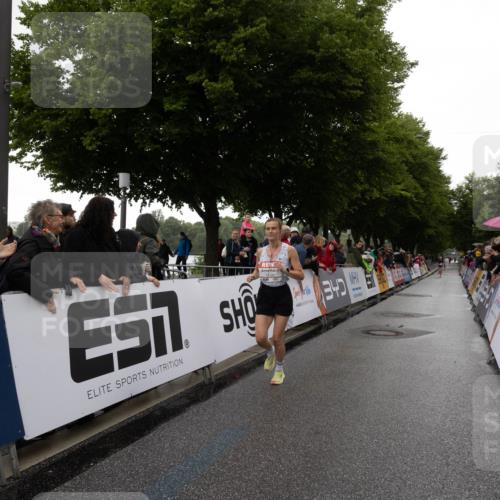 14.06.2026 - REWE Women's Run Michael Strokosch http://msf.ph/oto/9782729 14.06.2026 09:43:42 Laufen 128 meine-sportfotos.de