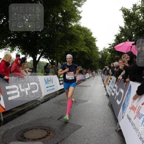 14.06.2026 - REWE Women's Run Michael Strokosch http://msf.ph/oto/9782775 14.06.2026 09:43:50 Laufen 5, 10, 08, 340, 10402, 5, 10, 18, 2752, 10, 07, 2552, 2352 meine-sportfotos.de