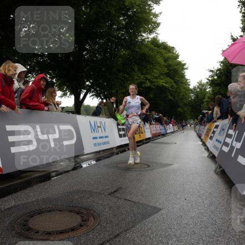 14.06.2026 - REWE Women's Run Michael Strokosch http://msf.ph/oto/9782797 14.06.2026 09:43:56 Laufen 10, 18, 10, 08, 17, 56, 80, 340 meine-sportfotos.de