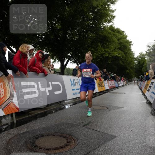 14.06.2026 - REWE Women's Run Michael Strokosch http://msf.ph/oto/9782831 14.06.2026 09:44:03 Laufen 5, 10, 18, 10, 08, 17, 56, 80, 340, 10848 meine-sportfotos.de