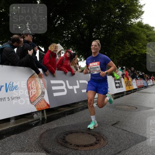 14.06.2026 - REWE Women's Run Michael Strokosch http://msf.ph/oto/9782842 14.06.2026 09:44:04 Laufen 5, 10, 18, 10, 08, 17, 56, 80, 347, 10848, 57 meine-sportfotos.de