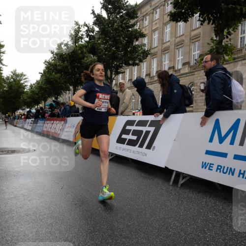 14.06.2026 - REWE Women's Run Michael Strokosch http://msf.ph/oto/9782879 14.06.2026 09:44:12 Laufen 7, 1296 meine-sportfotos.de