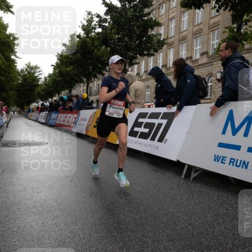 14.06.2026 - REWE Women's Run Michael Strokosch http://msf.ph/oto/9782907 14.06.2026 09:44:18 Laufen 10859, 57 meine-sportfotos.de