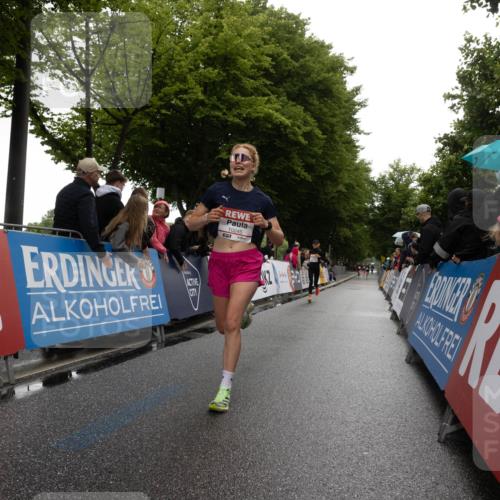 14.06.2026 - REWE Women's Run Michael Strokosch http://msf.ph/oto/9782959 14.06.2026 09:44:36 Laufen 10245, 7 meine-sportfotos.de