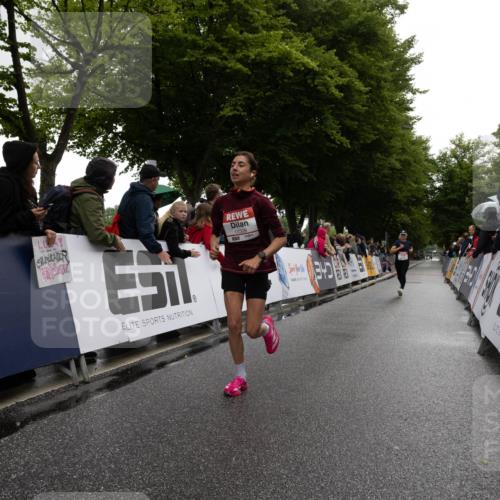 14.06.2026 - REWE Women's Run Michael Strokosch http://msf.ph/oto/9783025 14.06.2026 09:44:51 Laufen 10328, 07 meine-sportfotos.de