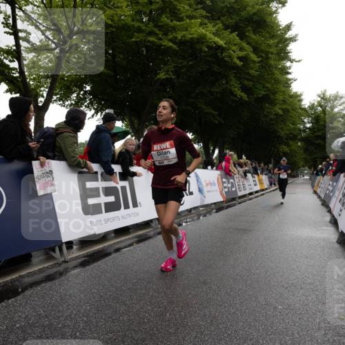 14.06.2026 - REWE Women's Run Michael Strokosch http://msf.ph/oto/9783027 14.06.2026 09:44:51 Laufen 10328 meine-sportfotos.de