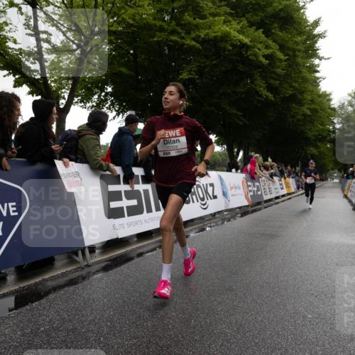 14.06.2026 - REWE Women's Run Michael Strokosch http://msf.ph/oto/9783031 14.06.2026 09:44:51 Laufen 10328 meine-sportfotos.de