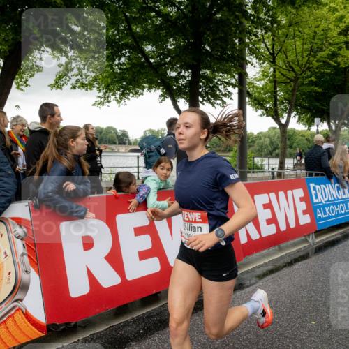 14.06.2026 - REWE Women's Run Michael Strokosch http://msf.ph/oto/9783069 14.06.2026 09:47:26 Laufen 7645, 10, 18, 2752, 2552, 2352, 97, 10, 08, 17, 56, 80, 1952, 280 meine-sportfotos.de