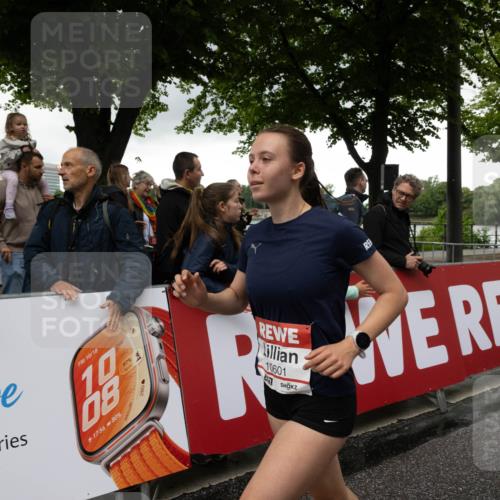 14.06.2026 - REWE Women's Run Michael Strokosch http://msf.ph/oto/9783076 14.06.2026 09:47:26 Laufen 119, 7645, 5, 10, 18, 10, 08, 17, 56, 80, 97, 10601 meine-sportfotos.de