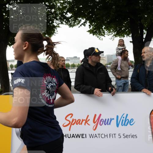 14.06.2026 - REWE Women's Run Michael Strokosch http://msf.ph/oto/9783093 14.06.2026 09:47:27 Laufen 2, 5, 7645, 10, 18, 10, 08, 17, 56, 80, 1752, 2752, 2552, 97, 02, 1952 meine-sportfotos.de
