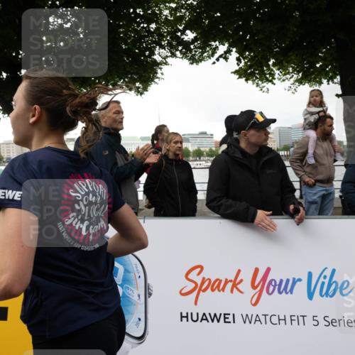 14.06.2026 - REWE Women's Run Michael Strokosch http://msf.ph/oto/9783095 14.06.2026 09:47:27 Laufen 97, 11, 7645, 5, 10, 18, 2752, 2552, 97, 002, 1952, 10, 08, 17, 56, 80, 1752 meine-sportfotos.de