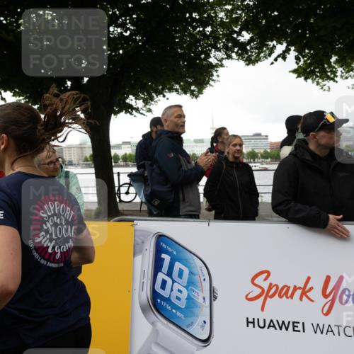 14.06.2026 - REWE Women's Run Michael Strokosch http://msf.ph/oto/9783099 14.06.2026 09:47:27 Laufen 10, 18, 2152, 2552, 10, 08, 17, 56, 80, 1952, 1752, 5 meine-sportfotos.de