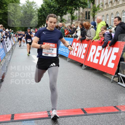 14.06.2026 - REWE Women's Run Strokosch-Dieckow http://msf.ph/oto/9783136 14.06.2026 10:01:46 Ziel 10165, 10307, 10315, 10482, 10495, 11013, 11044, 11045, 11361 meine-sportfotos.de