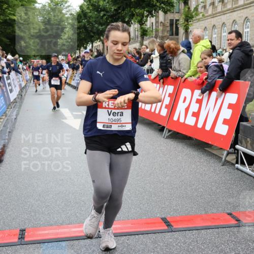 14.06.2026 - REWE Women's Run Strokosch-Dieckow http://msf.ph/oto/9783154 14.06.2026 10:01:46 Ziel 10165, 10307, 10315, 10482, 10495, 11013, 11044, 11045, 11361 meine-sportfotos.de