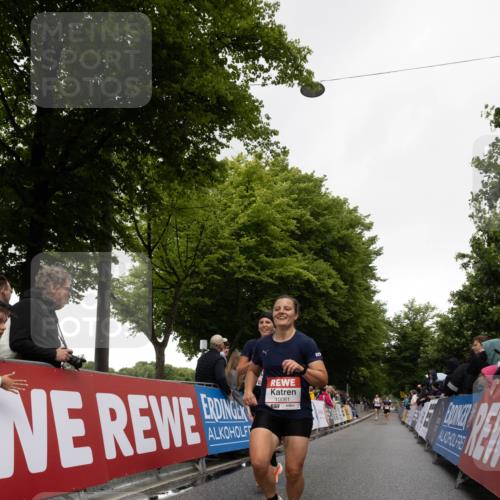 14.06.2026 - REWE Women's Run Michael Strokosch http://msf.ph/oto/9783170 14.06.2026 09:47:43 Laufen 10081 meine-sportfotos.de