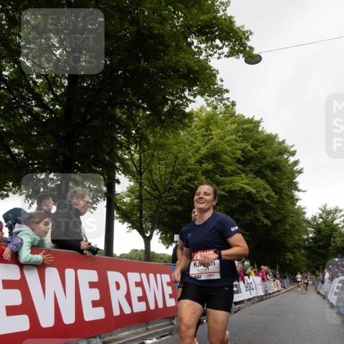 14.06.2026 - REWE Women's Run Michael Strokosch http://msf.ph/oto/9783179 14.06.2026 09:47:43 Laufen 10081, 57 meine-sportfotos.de