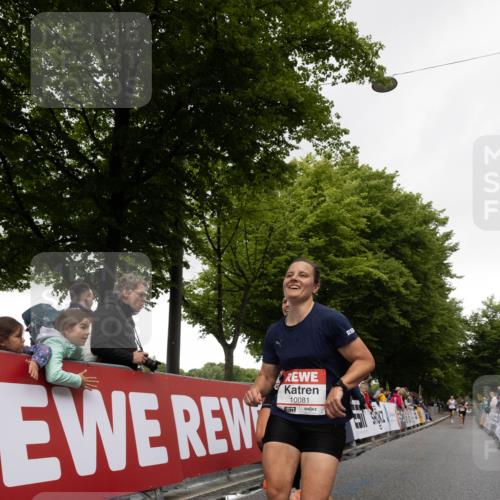 14.06.2026 - REWE Women's Run Michael Strokosch http://msf.ph/oto/9783183 14.06.2026 09:47:43 Laufen 10081, 657 meine-sportfotos.de