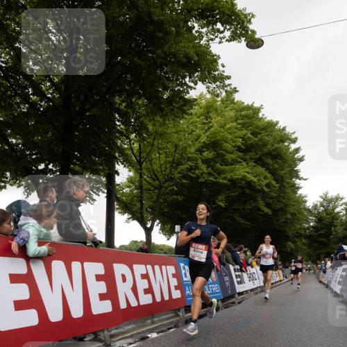 14.06.2026 - REWE Women's Run Michael Strokosch http://msf.ph/oto/9783223 14.06.2026 09:47:50 Laufen  meine-sportfotos.de