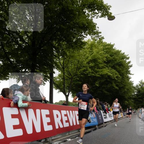 14.06.2026 - REWE Women's Run Michael Strokosch http://msf.ph/oto/9783228 14.06.2026 09:47:50 Laufen  meine-sportfotos.de