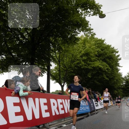 14.06.2026 - REWE Women's Run Michael Strokosch http://msf.ph/oto/9783230 14.06.2026 09:47:50 Laufen 10120 meine-sportfotos.de