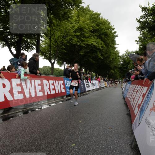 14.06.2026 - REWE Women's Run Michael Strokosch http://msf.ph/oto/9783262 14.06.2026 09:48:14 Laufen 10, 18, 10, 08, 17, 56, 80, 5 meine-sportfotos.de