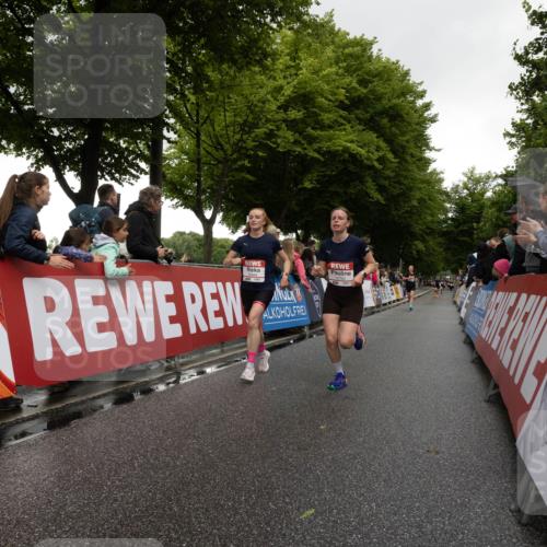 14.06.2026 - REWE Women's Run Michael Strokosch http://msf.ph/oto/9783291 14.06.2026 09:48:21 Laufen 10, 18, 97, 10, 08, 17, 56, 80, 5 meine-sportfotos.de