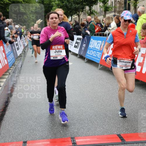 14.06.2026 - REWE Women's Run Strokosch-Dieckow http://msf.ph/oto/9783338 14.06.2026 10:01:55 Ziel 10165, 10320, 10431, 10453, 10521, 10831, 11013, 11038, 11039, 11075, 11078, 11139, 11225, 11285 meine-sportfotos.de