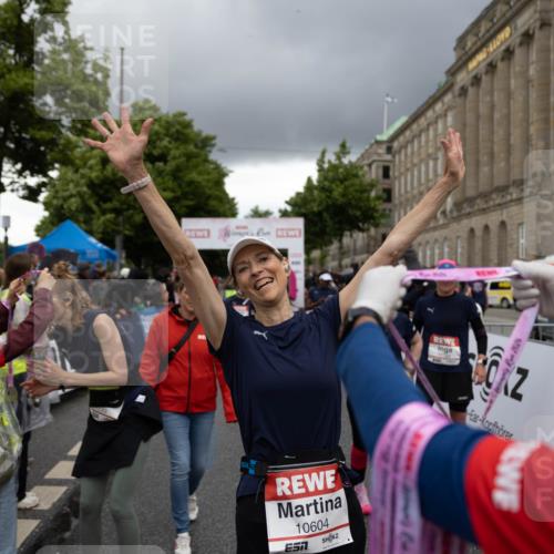 14.06.2026 - REWE Women's Run Michael Strokosch http://msf.ph/oto/9783514 14.06.2026 09:52:17 Laufen 10604, 0, 00, 00 meine-sportfotos.de