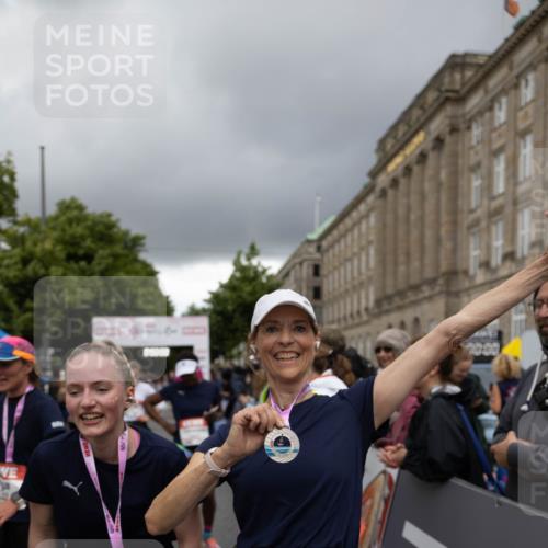 14.06.2026 - REWE Women's Run Michael Strokosch http://msf.ph/oto/9783572 14.06.2026 09:52:25 Laufen 10999, 10604, 7000 meine-sportfotos.de