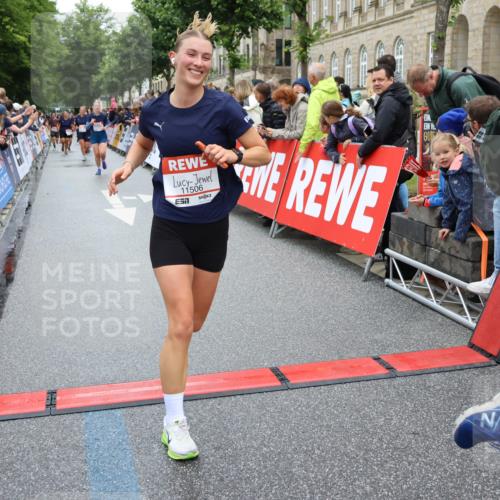 14.06.2026 - REWE Women's Run Strokosch-Dieckow http://msf.ph/oto/9783581 14.06.2026 10:02:03 Ziel 10431, 10521, 10817, 11038, 11039, 11041, 11139, 11162, 11180, 11225, 11285, 11506 meine-sportfotos.de