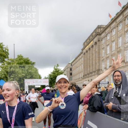 14.06.2026 - REWE Women's Run Michael Strokosch http://msf.ph/oto/9783588 14.06.2026 09:52:26 Laufen 10999, 10604 meine-sportfotos.de