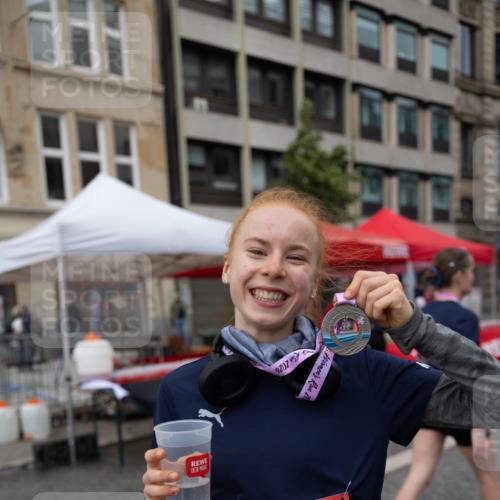 14.06.2026 - REWE Women's Run Michael Strokosch http://msf.ph/oto/9783645 14.06.2026 09:54:54 Laufen 9707, 2, 10642 meine-sportfotos.de