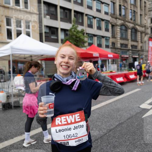 14.06.2026 - REWE Women's Run Michael Strokosch http://msf.ph/oto/9783655 14.06.2026 09:54:56 Laufen 513, 920, 2, 10642 meine-sportfotos.de