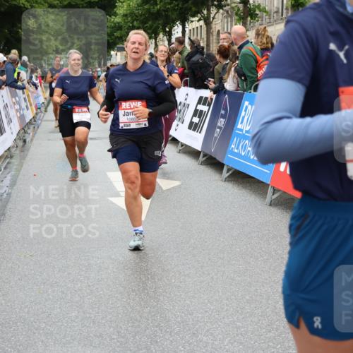 14.06.2026 - REWE Women's Run Strokosch-Dieckow http://msf.ph/oto/9783661 14.06.2026 10:02:08 Ziel 10132, 10817, 10860, 10967, 11041, 11162, 11180, 11506, 11511, 11514 meine-sportfotos.de