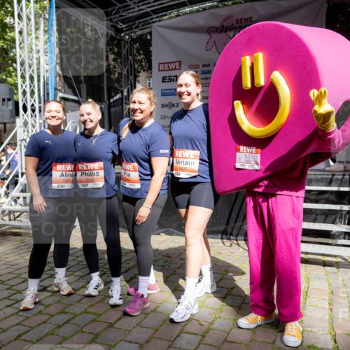 14.06.2026 - REWE Women's Run Michael Strokosch http://msf.ph/oto/9784056 14.06.2026 10:13:37 Laufen 5543, 644, 5825, 577, 7, 34, 5925, 57, 385 meine-sportfotos.de
