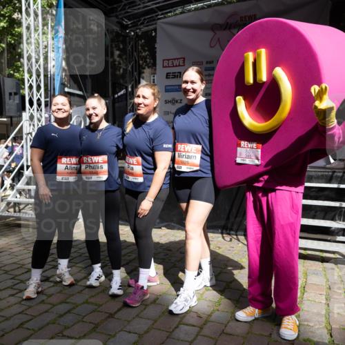 14.06.2026 - REWE Women's Run Michael Strokosch http://msf.ph/oto/9784069 14.06.2026 10:13:37 Laufen 5543, 44, 5825, 7, 2, 34, 385, 5925, 7 meine-sportfotos.de