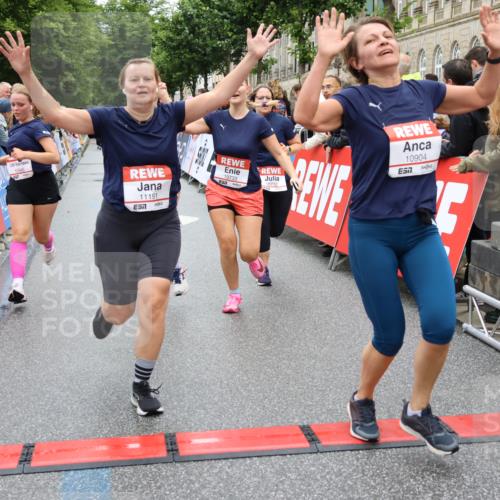 14.06.2026 - REWE Women's Run Strokosch-Dieckow http://msf.ph/oto/9784081 14.06.2026 10:02:26 Ziel 10622, 10733, 10772, 10904, 10945, 10946, 11032, 11191, 11329, 11512, 11513 meine-sportfotos.de