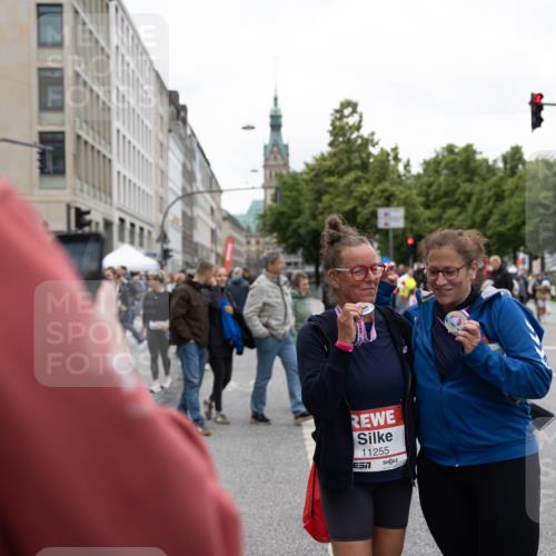 14.06.2026 - REWE Women's Run Michael Strokosch http://msf.ph/oto/9784308 14.06.2026 10:33:03 Laufen 10, 32, 51, 11255 meine-sportfotos.de