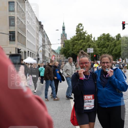 14.06.2026 - REWE Women's Run Michael Strokosch http://msf.ph/oto/9784319 14.06.2026 10:33:03 Laufen 10, 32, 11255, 57 meine-sportfotos.de