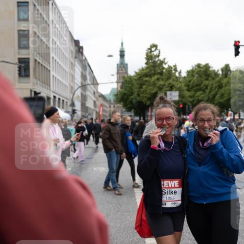 14.06.2026 - REWE Women's Run Michael Strokosch http://msf.ph/oto/9784337 14.06.2026 10:33:04 Laufen 10, 32, 11255, 577 meine-sportfotos.de