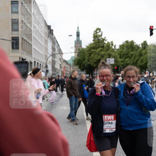 14.06.2026 - REWE Women's Run Michael Strokosch http://msf.ph/oto/9784340 14.06.2026 10:33:04 Laufen 10, 32, 11255, 57 meine-sportfotos.de