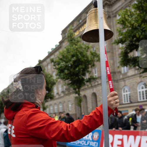 14.06.2026 - REWE Women's Run Michael Strokosch http://msf.ph/oto/9784463 14.06.2026 10:40:16 Laufen  meine-sportfotos.de