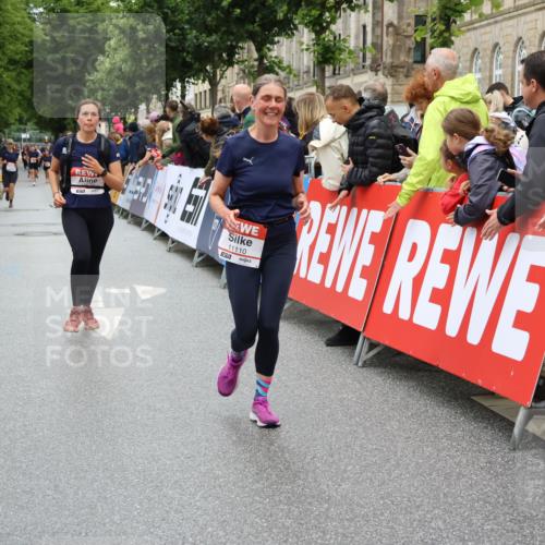 14.06.2026 - REWE Women's Run Strokosch-Dieckow http://msf.ph/oto/9784507 14.06.2026 10:02:52 Ziel 10181, 10639, 10932, 11110, 11201, 11448, 11469 meine-sportfotos.de