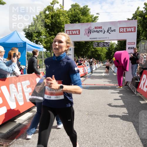 14.06.2026 - REWE Women's Run Michael Strokosch http://msf.ph/oto/9784535 14.06.2026 10:49:29 Laufen 5906, 5, 17, 0, 18, 42 meine-sportfotos.de