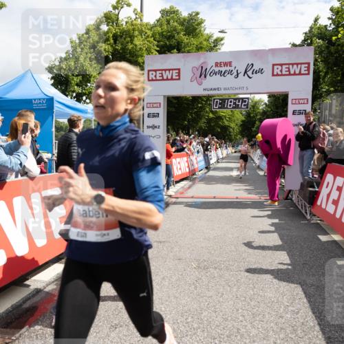 14.06.2026 - REWE Women's Run Michael Strokosch http://msf.ph/oto/9784537 14.06.2026 10:49:29 Laufen 5, 0, 18, 42, 340, 5906 meine-sportfotos.de