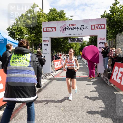 14.06.2026 - REWE Women's Run Michael Strokosch http://msf.ph/oto/9784546 14.06.2026 10:49:32 Laufen 5, 0, 18, 44, 34 meine-sportfotos.de