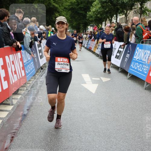 14.06.2026 - REWE Women's Run Strokosch-Dieckow http://msf.ph/oto/9784642 14.06.2026 10:03:02 Ziel 10170, 10631, 10639, 10753 meine-sportfotos.de