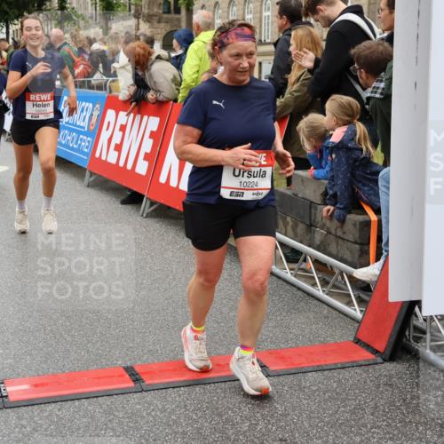 14.06.2026 - REWE Women's Run Strokosch-Dieckow http://msf.ph/oto/9784870 14.06.2026 10:03:13 Ziel 10029, 10170, 10224, 10510, 11208, 11350, 11444, 11523 meine-sportfotos.de