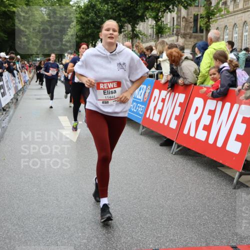 14.06.2026 - REWE Women's Run Strokosch-Dieckow http://msf.ph/oto/9784930 14.06.2026 10:03:16 Ziel 10028, 10029, 10224, 10510, 10670, 10785, 11208, 11350, 11444, 11523 meine-sportfotos.de