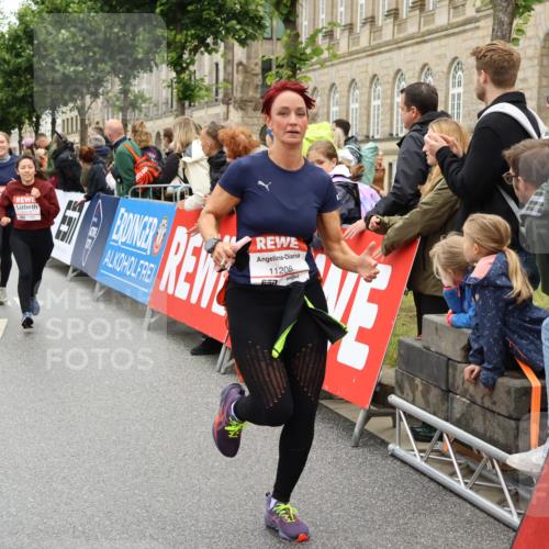 14.06.2026 - REWE Women's Run Strokosch-Dieckow http://msf.ph/oto/9784953 14.06.2026 10:03:17 Ziel 10028, 10029, 10224, 10510, 10670, 10785, 11208, 11350, 11444, 11523 meine-sportfotos.de